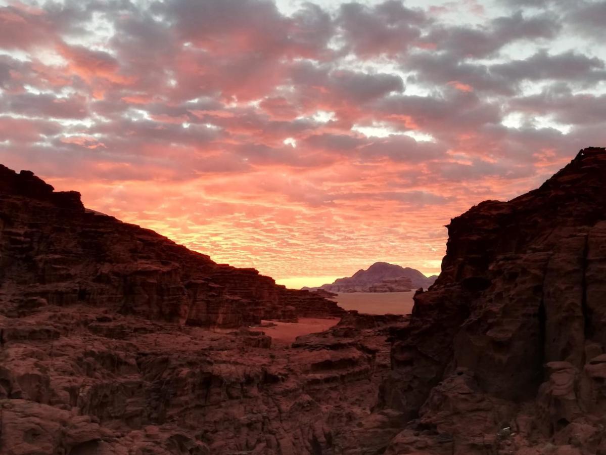 Red Planet Adventures Camp Hotel Wadi Rum Buitenkant foto